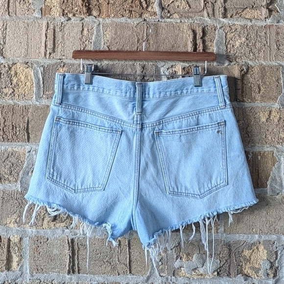 Madewell Relaxed Denim Shorts Light Wash Cutoffs Size 28 Button Fly - Picture 6 of 14